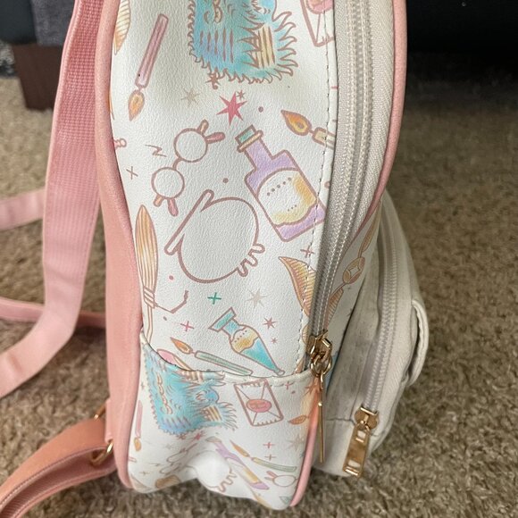 Harry Potter Mini Backpack by Bioworld – Hogwarts Print, Ivory Multi-Color main image 5